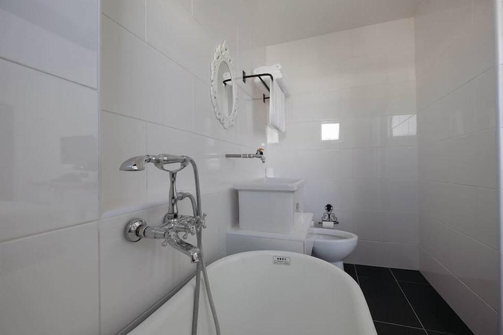 White Loft Hotel Malacca Exterior foto